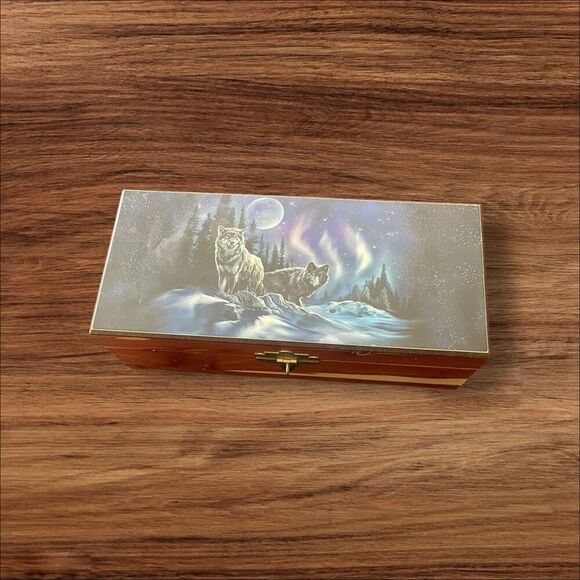 Beautiful Brown Wolves In The Moonlight Wooden Cedar Box - Picture 1 of 14